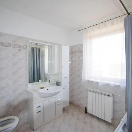Leona Apartman Póla
